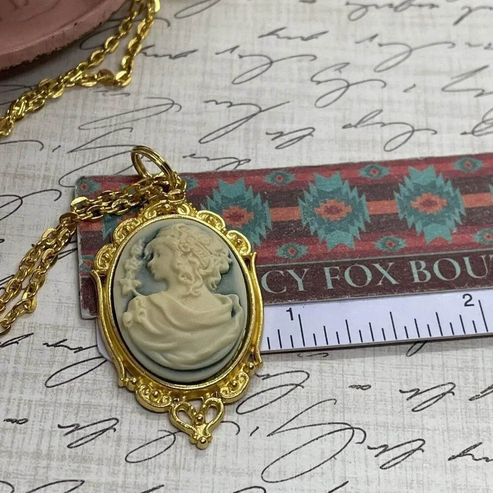 Bright Gold Grecian Greek Goddess Mythology Heart Wedding Jewelry necklace Cameo - Picture 10 of 10